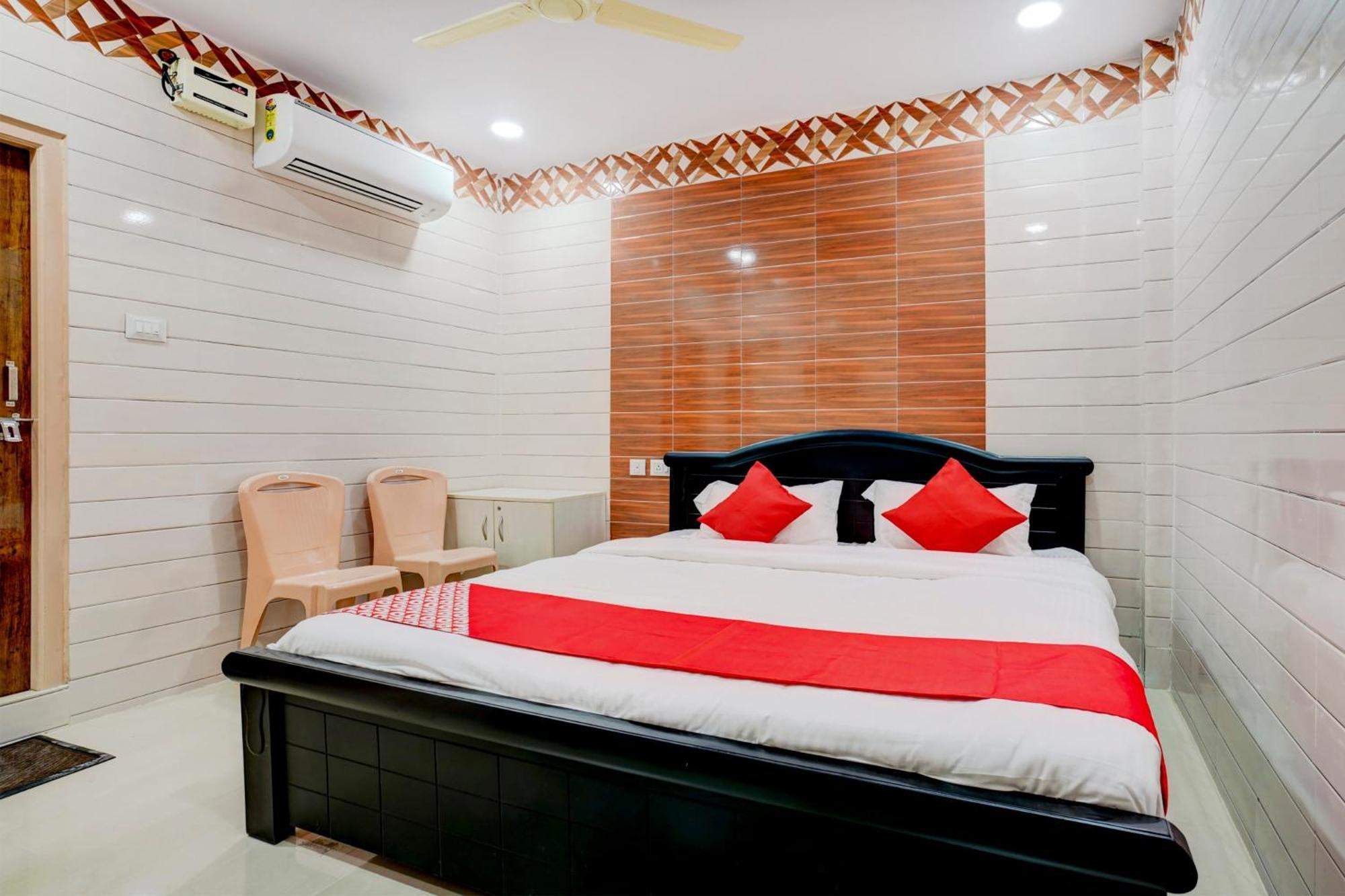 Hotel O Aroma Classic Near Nampally Main Railway Station Хидерабад Екстериор снимка