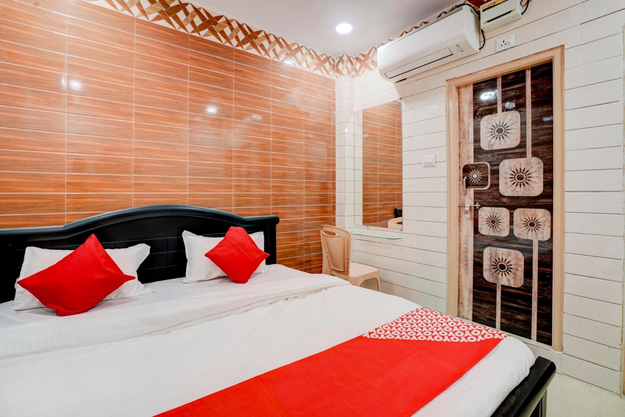 Hotel O Aroma Classic Near Nampally Main Railway Station Хидерабад Екстериор снимка
