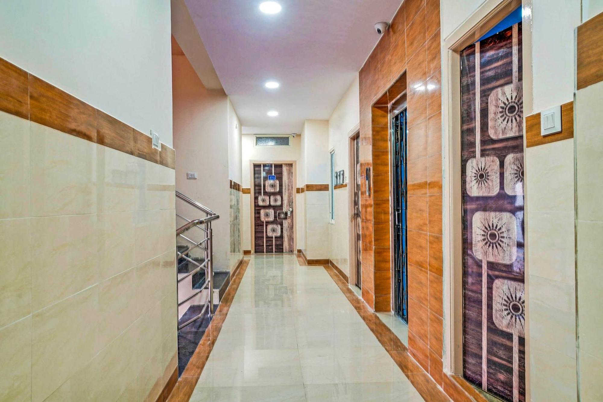 Hotel O Aroma Classic Near Nampally Main Railway Station Хидерабад Екстериор снимка